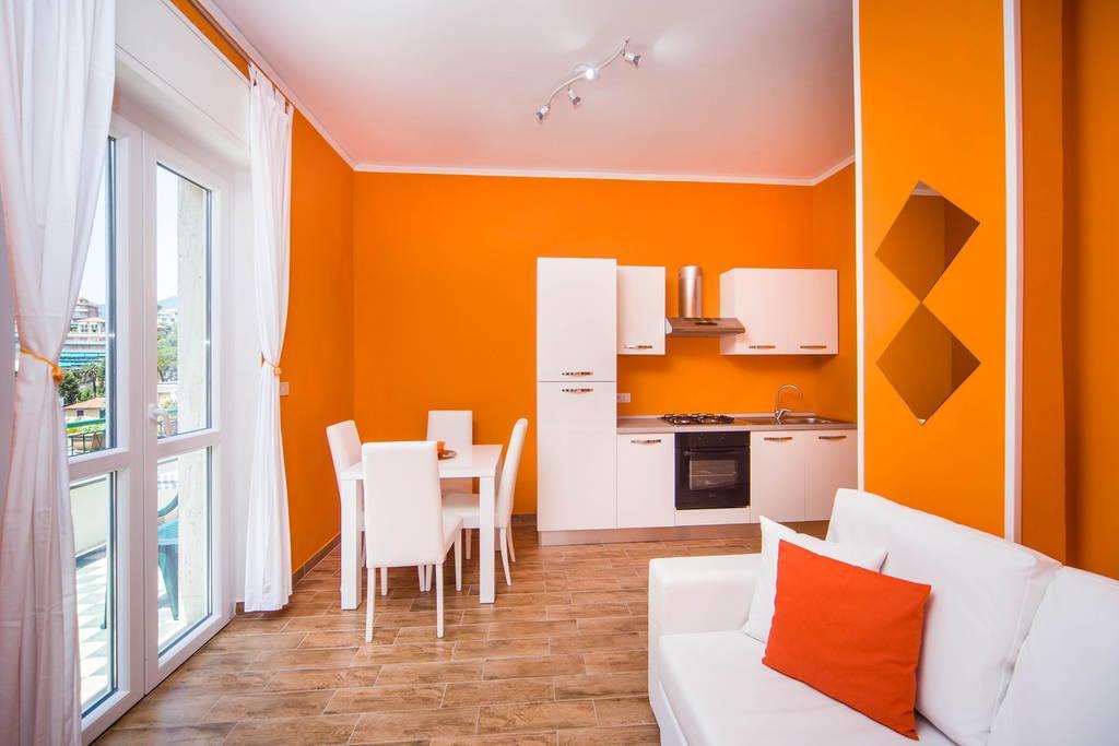 Attic Apartment Rapallo Szoba fotó