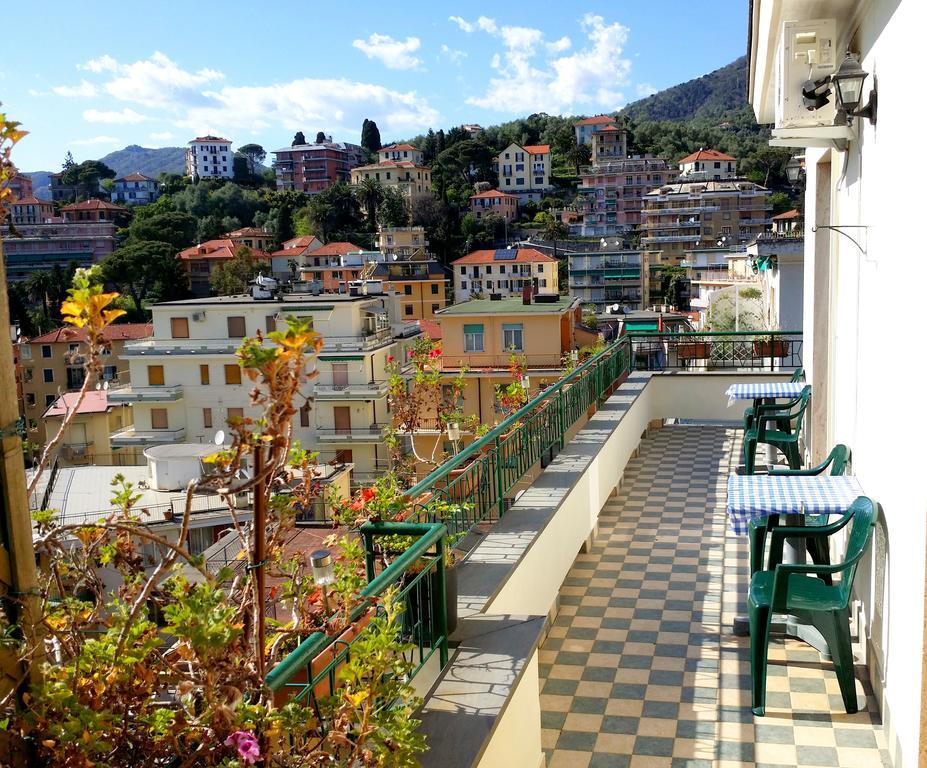 Attic Apartment Rapallo Szoba fotó